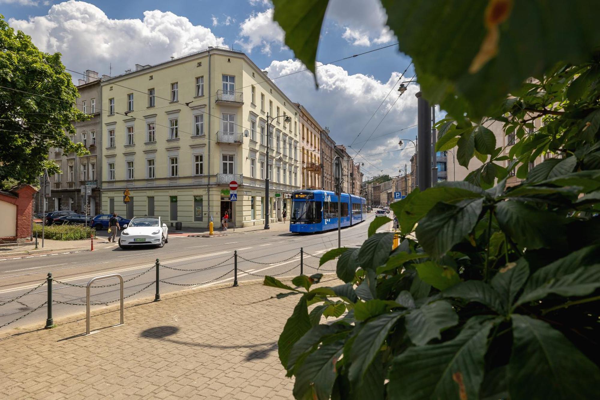 1 Bedroom Apartment With Ac - Dluga 65 Street, Krakow
